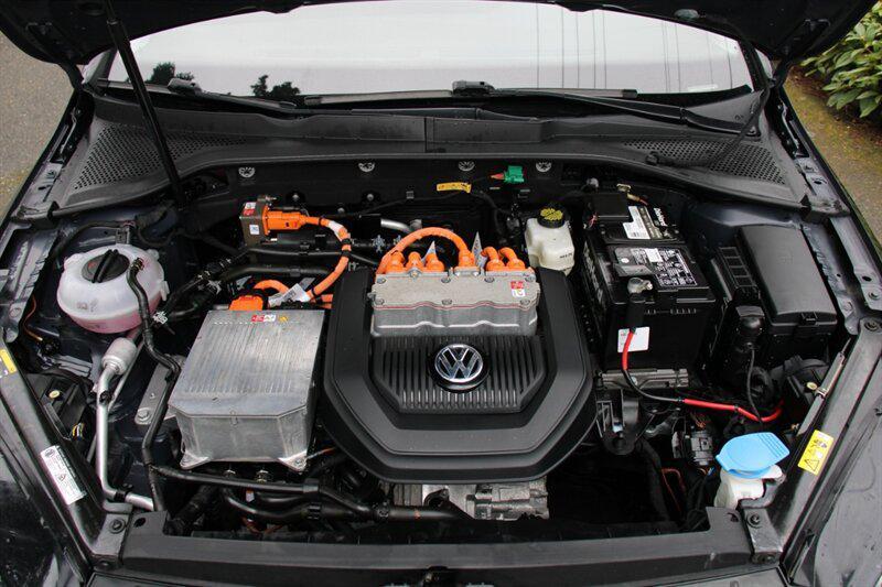 used 2016 Volkswagen e-Golf car, priced at $7,499