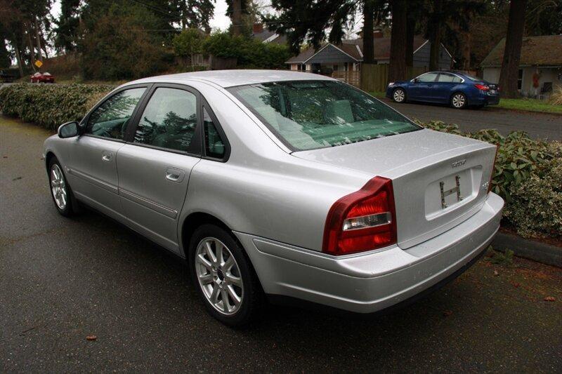 used 2002 Volvo S80 car, priced at $5,499