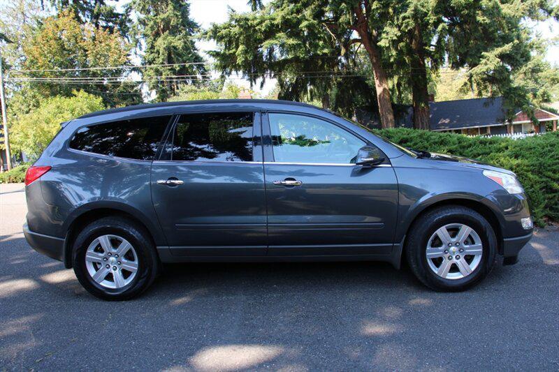 used 2012 Chevrolet Traverse car, priced at $6,995