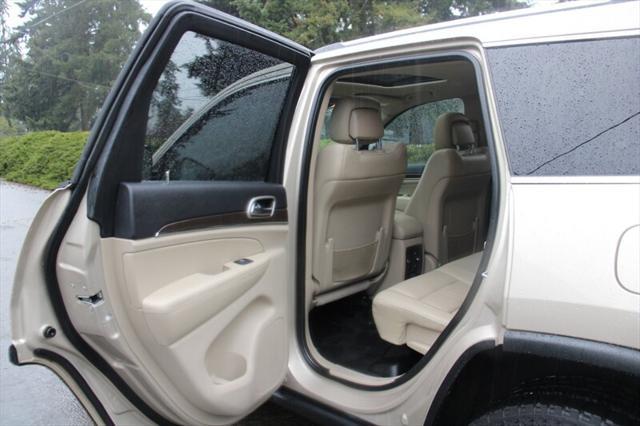 used 2015 Jeep Grand Cherokee car, priced at $8,999
