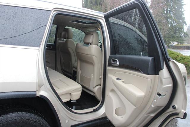 used 2015 Jeep Grand Cherokee car, priced at $8,999