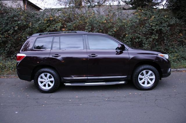 used 2011 Toyota Highlander car, priced at $10,412