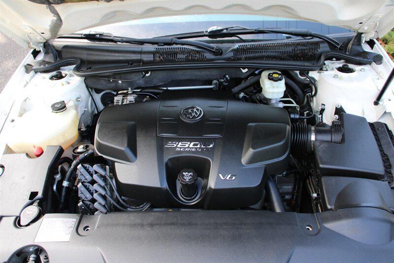 used 2007 Buick Lucerne car, priced at $3,995