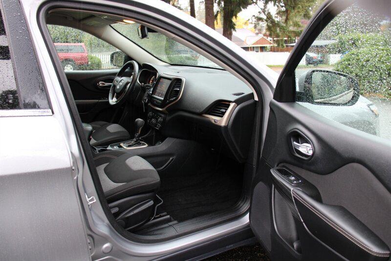 used 2014 Jeep Cherokee car, priced at $7,299