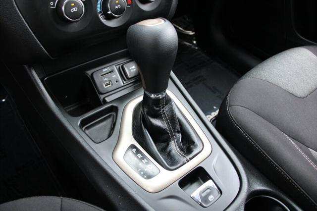 used 2015 Jeep Cherokee car, priced at $7,899