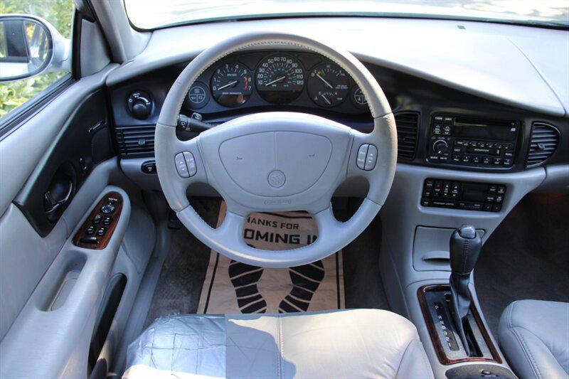 used 2001 Buick Regal car, priced at $3,995