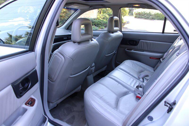 used 2001 Buick Regal car, priced at $3,995