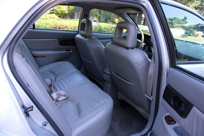 used 2001 Buick Regal car, priced at $3,995