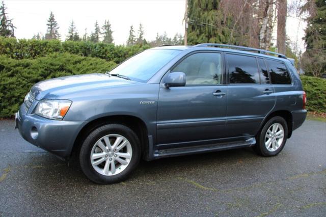 used 2006 Toyota Highlander Hybrid car, priced at $8,212