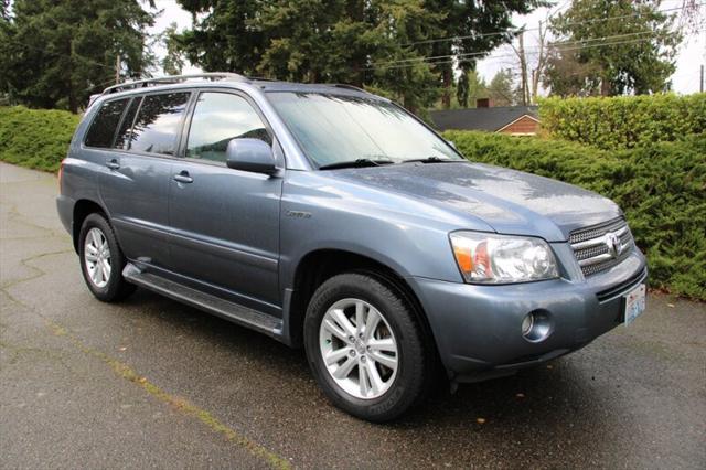 used 2006 Toyota Highlander Hybrid car, priced at $8,212