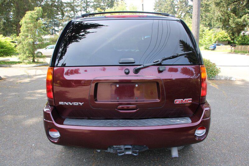 used 2006 GMC Envoy car, priced at $5,995