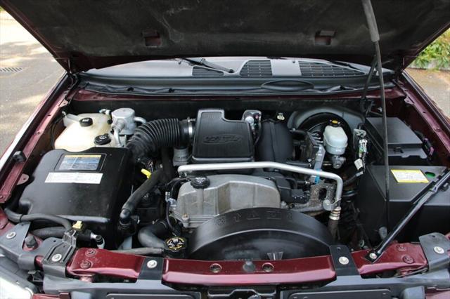 used 2006 GMC Envoy car, priced at $5,995