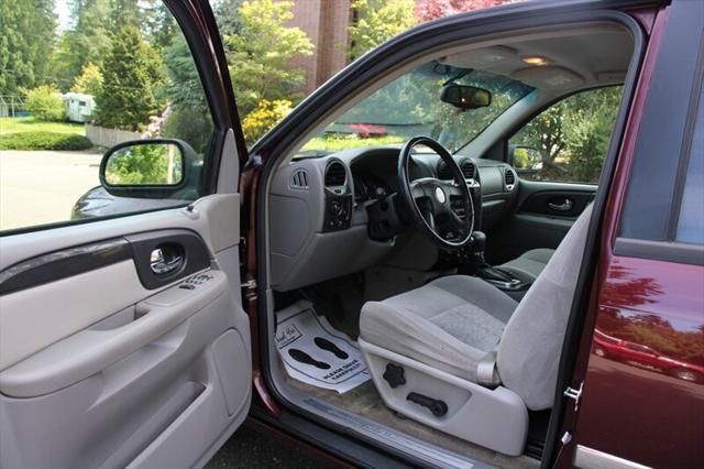 used 2006 GMC Envoy car, priced at $5,995