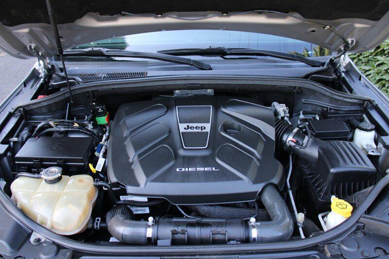 used 2015 Jeep Grand Cherokee car, priced at $10,995