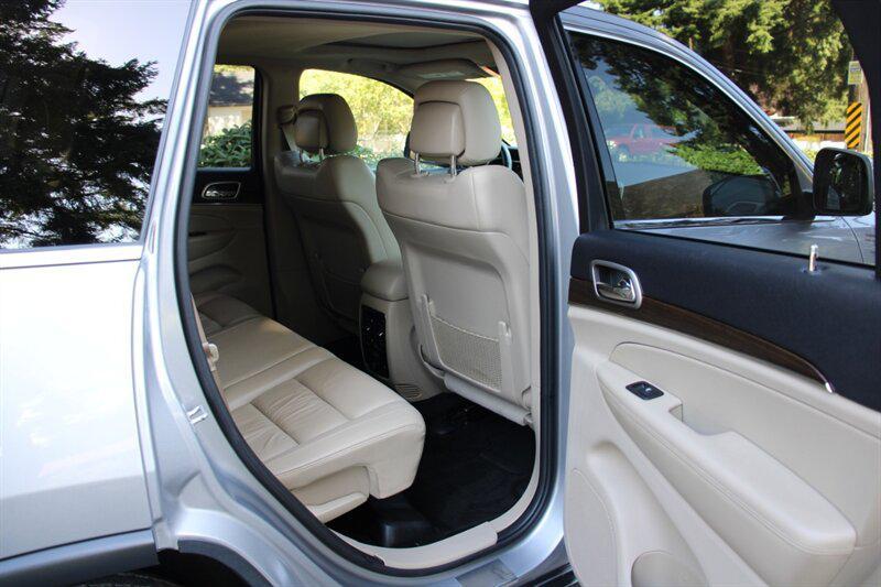 used 2015 Jeep Grand Cherokee car, priced at $10,995