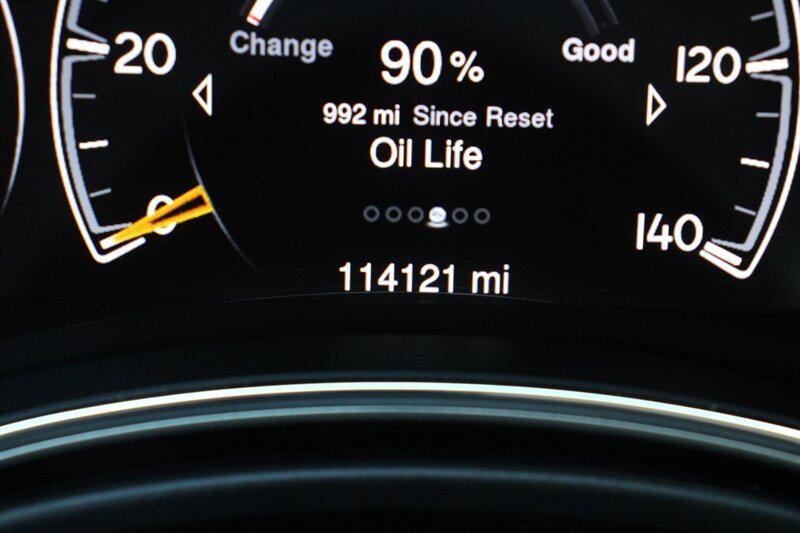 used 2015 Jeep Grand Cherokee car, priced at $10,995