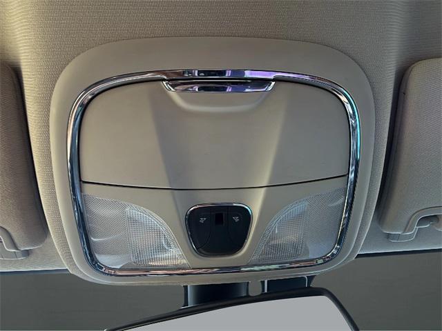 used 2015 Jeep Cherokee car, priced at $10,597