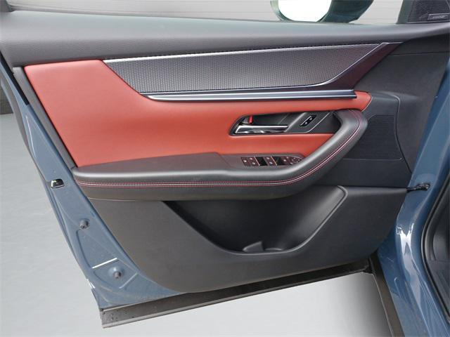 new 2025 Mazda CX-70 car, priced at $47,600