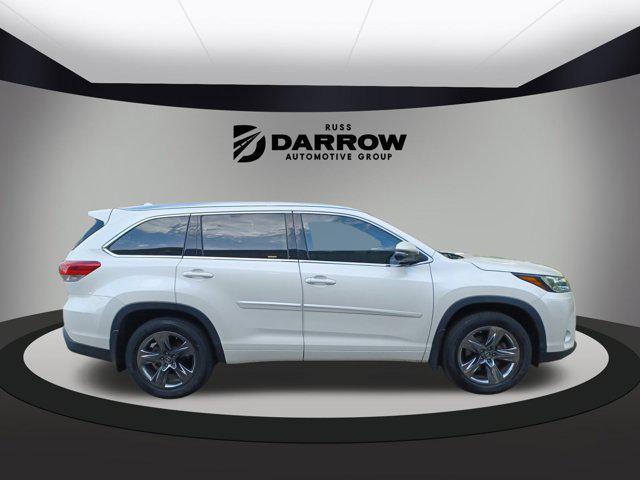 used 2019 Toyota Highlander car, priced at $26,563