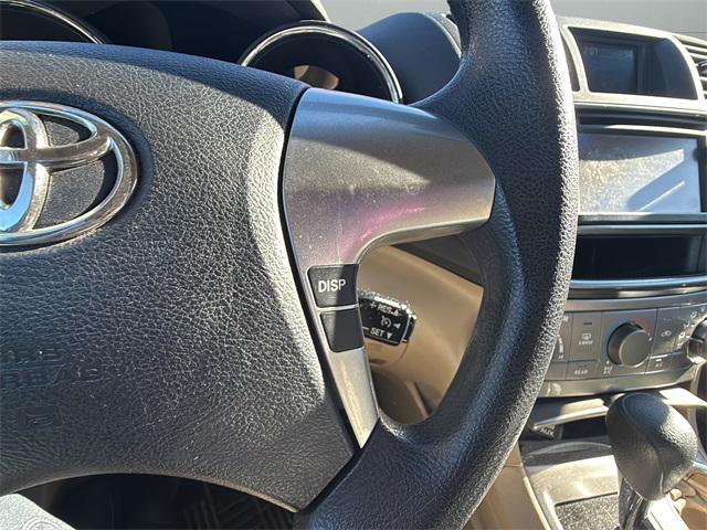 used 2013 Toyota Highlander car, priced at $13,073
