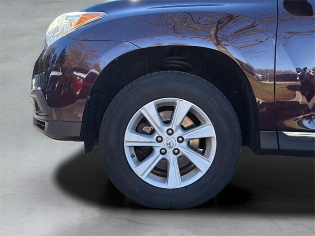 used 2013 Toyota Highlander car, priced at $13,073