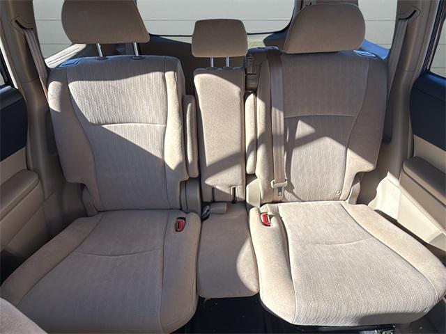 used 2013 Toyota Highlander car, priced at $13,073