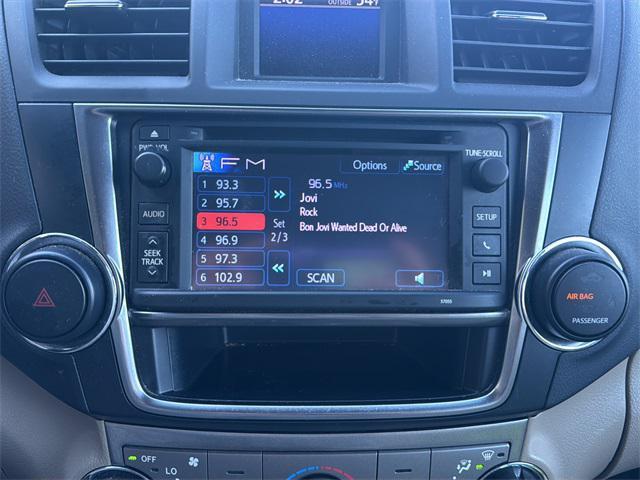used 2013 Toyota Highlander car, priced at $13,073