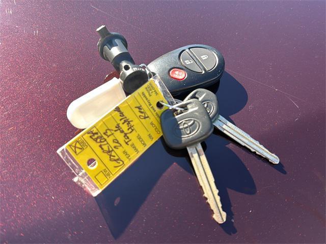 used 2013 Toyota Highlander car, priced at $13,073