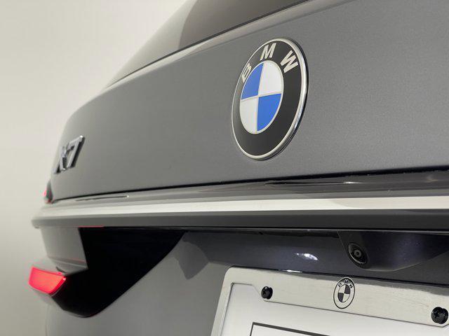 new 2025 BMW X7 car, priced at $88,575