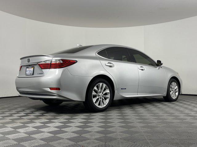 used 2015 Lexus ES 300h car, priced at $17,500