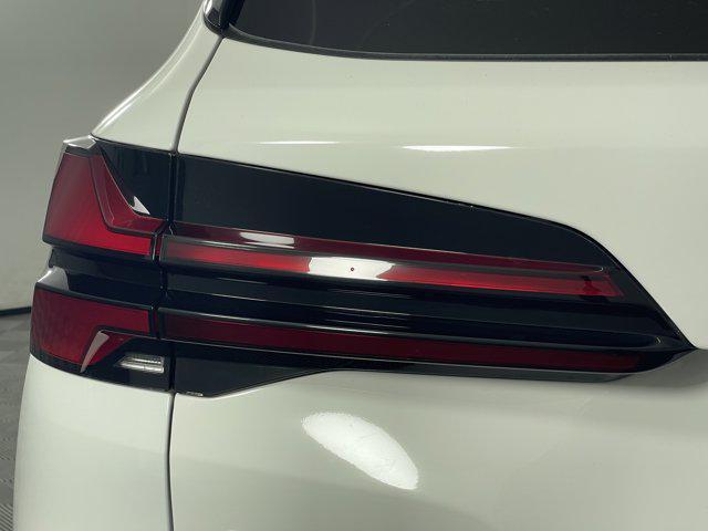 new 2025 BMW X5 car, priced at $100,420