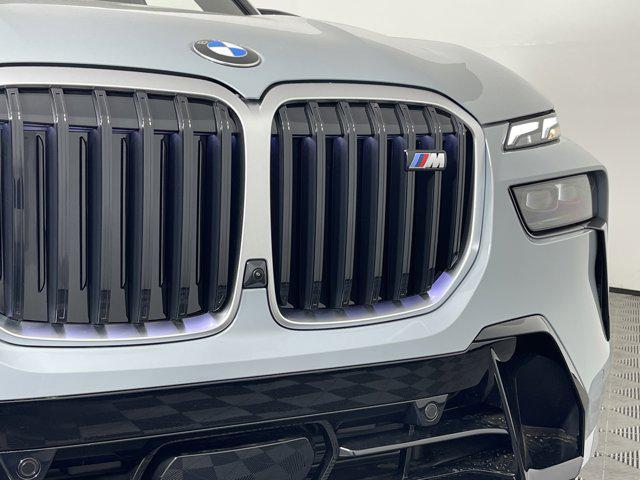 new 2025 BMW X7 car, priced at $114,805