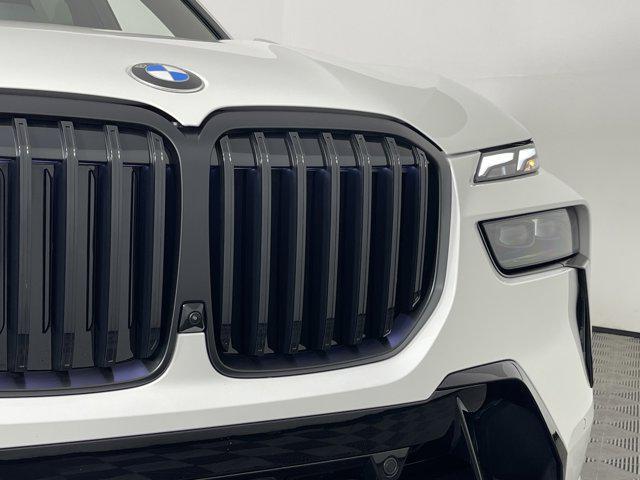 new 2025 BMW X7 car, priced at $91,660