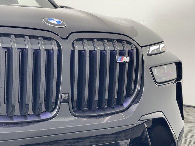 new 2025 BMW X7 car, priced at $118,640