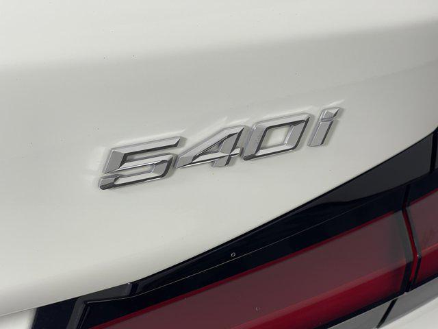 used 2022 BMW 540 car, priced at $39,547