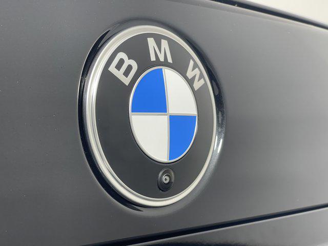 new 2025 BMW 760 car, priced at $137,275