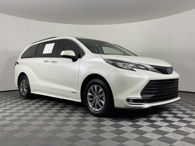 used 2021 Toyota Sienna car, priced at $36,447
