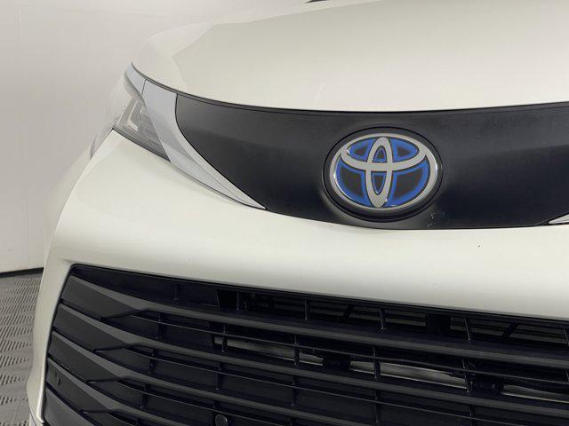 used 2021 Toyota Sienna car, priced at $36,447