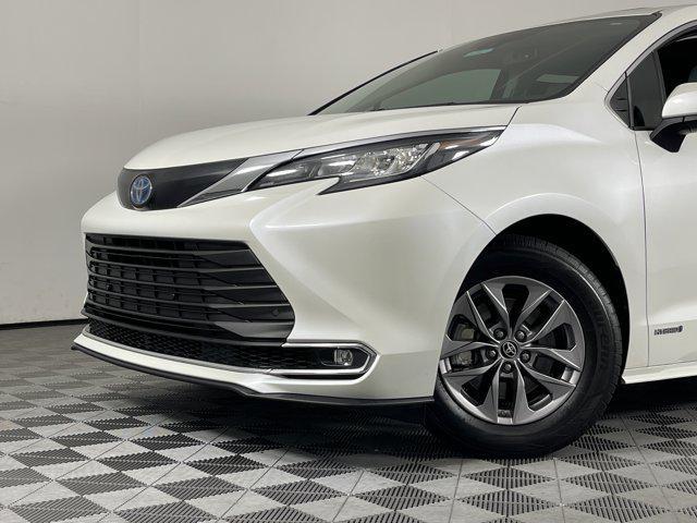 used 2021 Toyota Sienna car, priced at $36,447