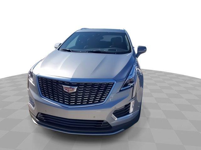 new 2025 Cadillac XT5 car, priced at $54,770