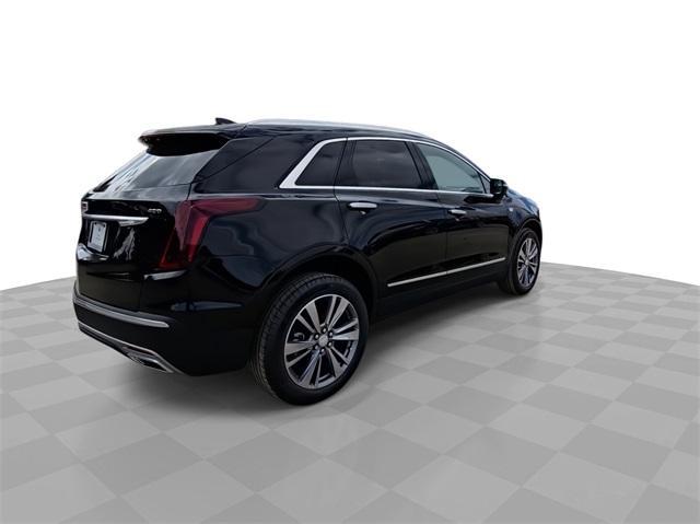 new 2025 Cadillac XT5 car, priced at $57,635