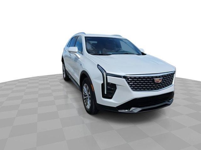 new 2025 Cadillac XT4 car, priced at $47,115