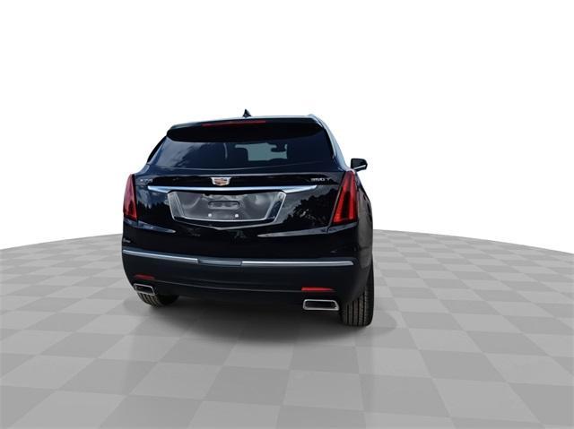 new 2025 Cadillac XT5 car, priced at $45,315