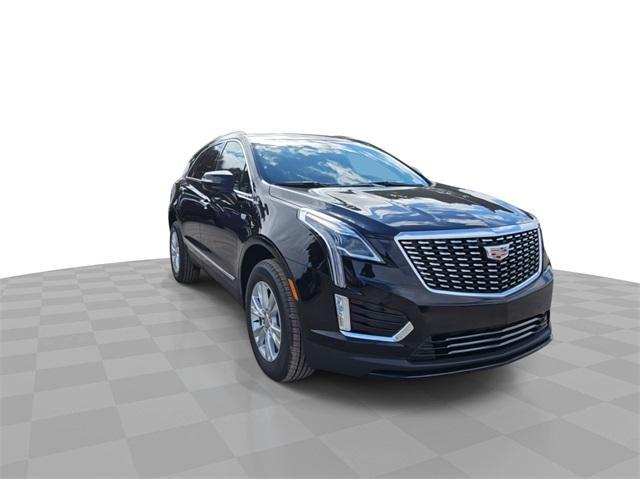 new 2025 Cadillac XT5 car, priced at $45,315