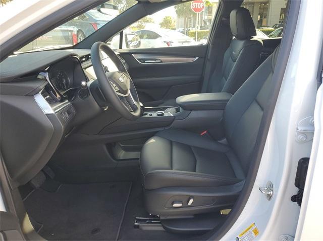 used 2024 Cadillac XT5 car, priced at $37,000