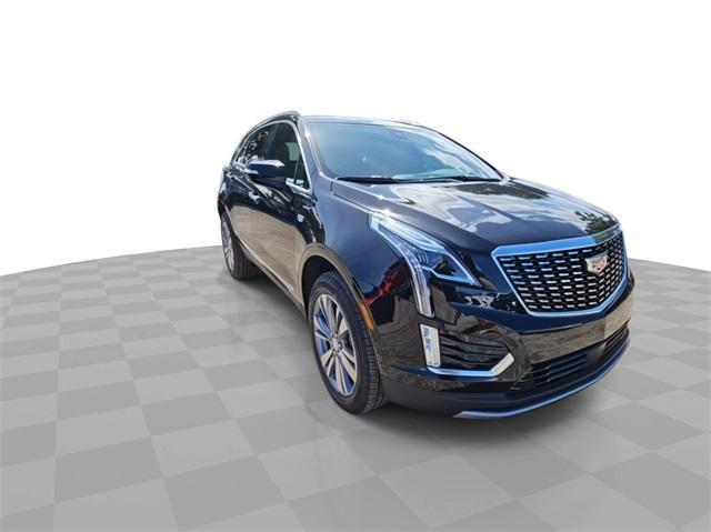 new 2025 Cadillac XT5 car, priced at $56,280