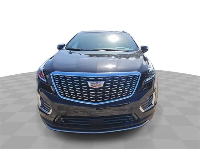 new 2025 Cadillac XT5 car, priced at $56,280