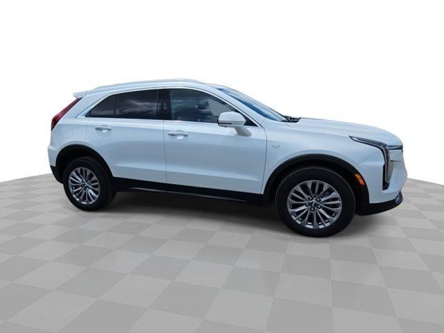 new 2025 Cadillac XT4 car, priced at $47,115