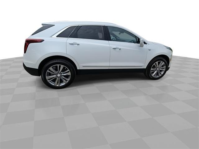 new 2025 Cadillac XT5 car, priced at $56,235