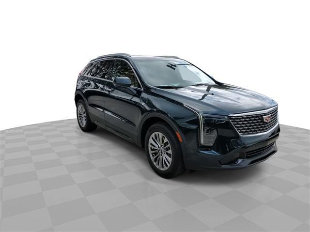 new 2024 Cadillac XT4 car, priced at $40,513